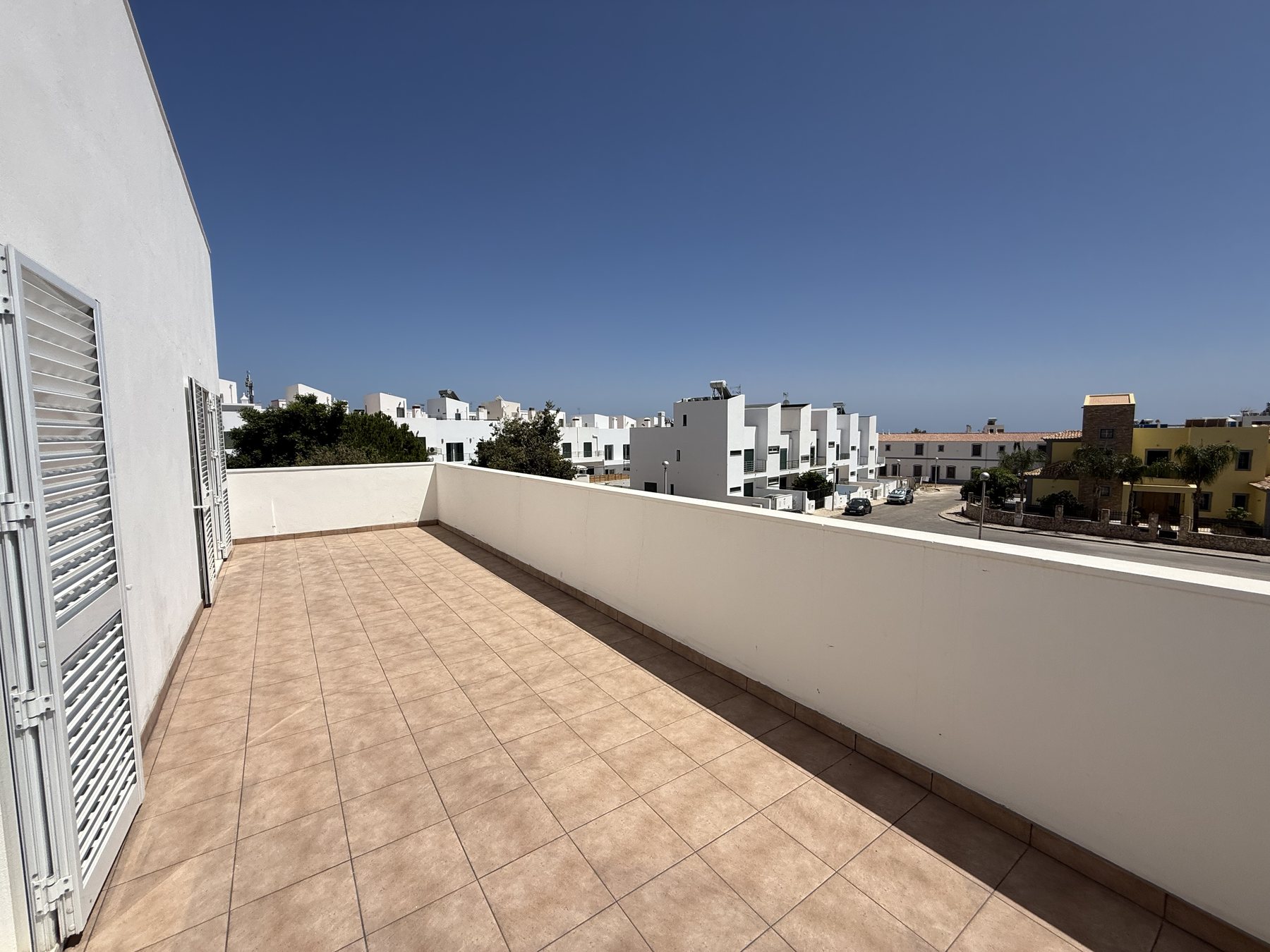 Fuseta villa — rooftop terrace looking across the town