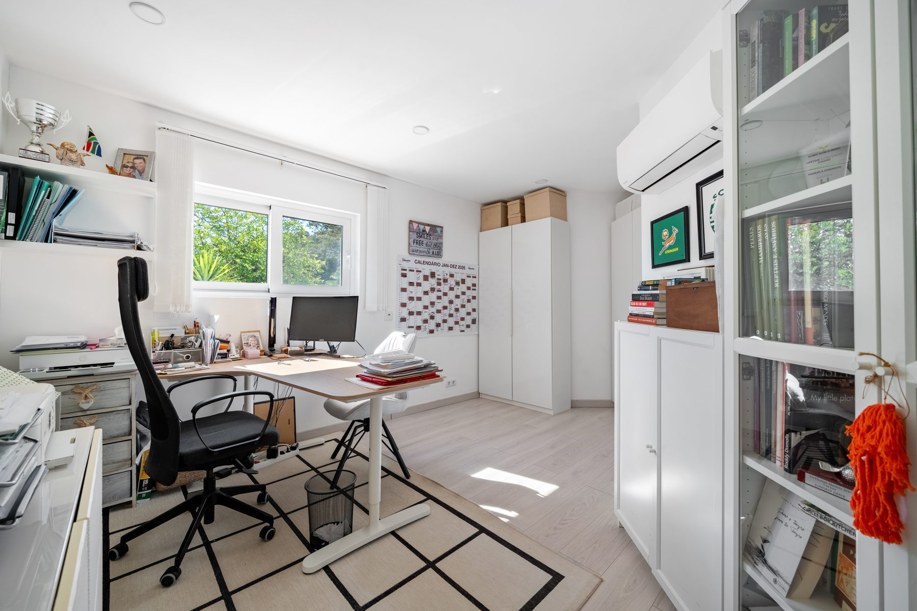 São Brás Villa — office, usable as a fifth bedroom